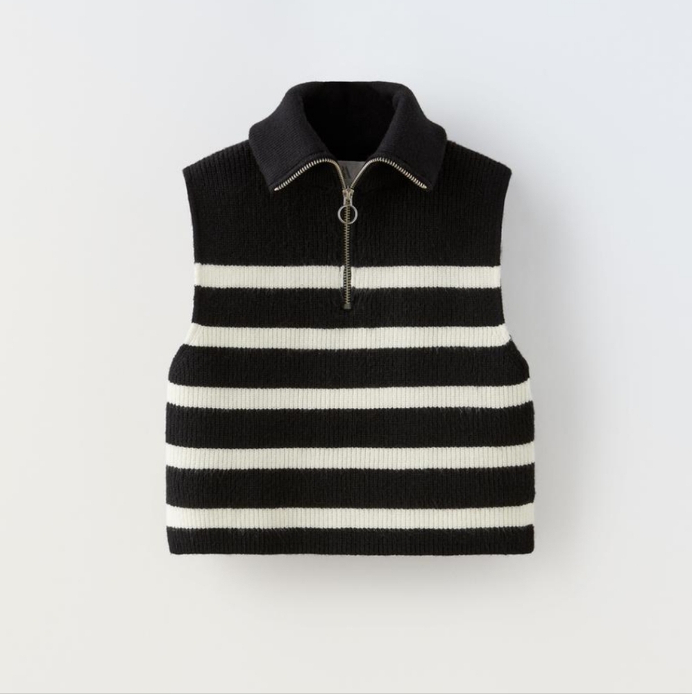 Zara Kids Black and White Zip Up Sweater